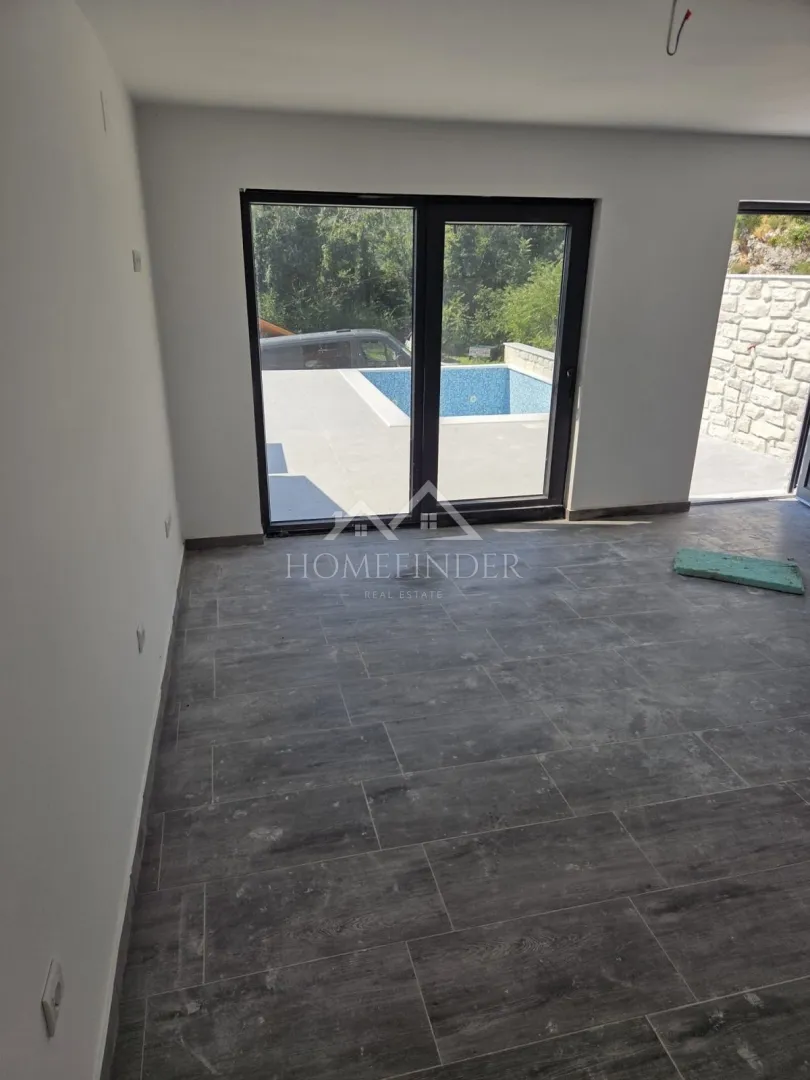 predivna kamena kuća, 80 m², bribir – bazen i 385 m² okućnice - slika 5