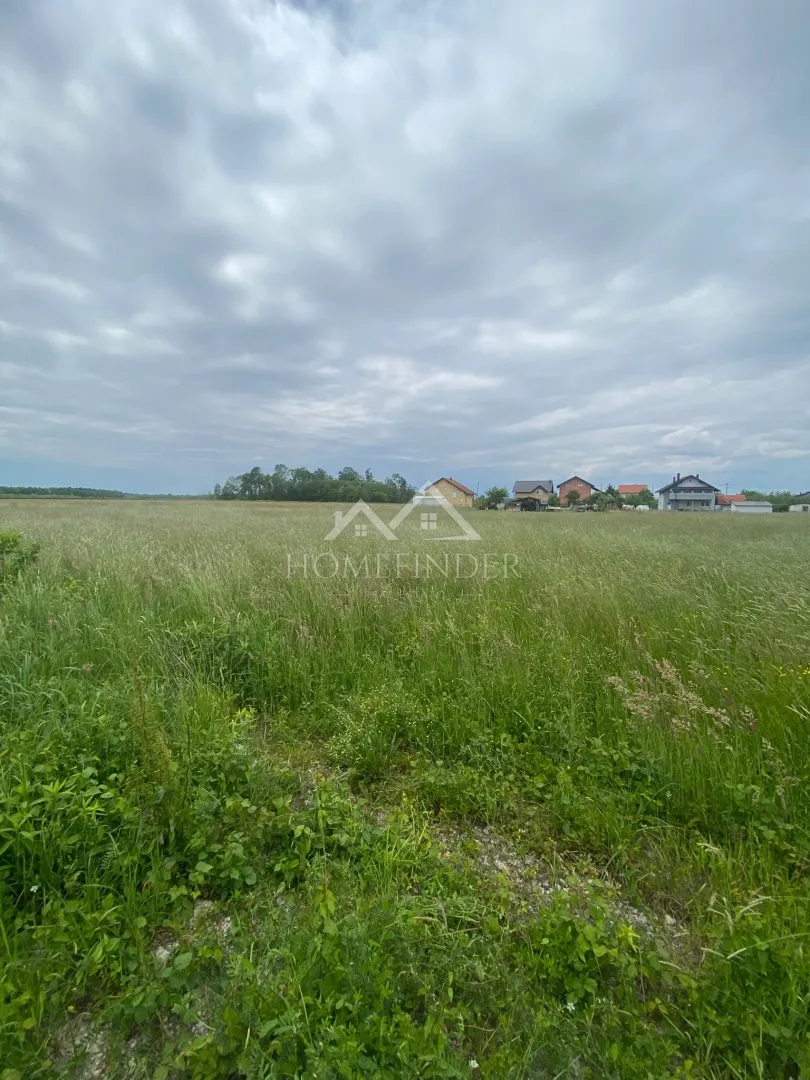građevinsko zemljište 3136m2, velika ostrna, dugo selo - slika 6
