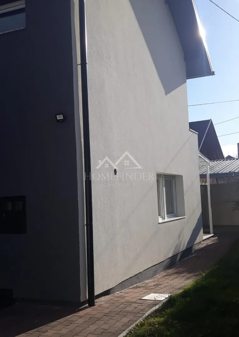 kuća petrinja 200m2 - kompletno adaptirana - slika 12