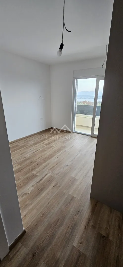 luksuzna dvojna kuća s bazenom i pogledom na more, malinska 152m2 - slika 10