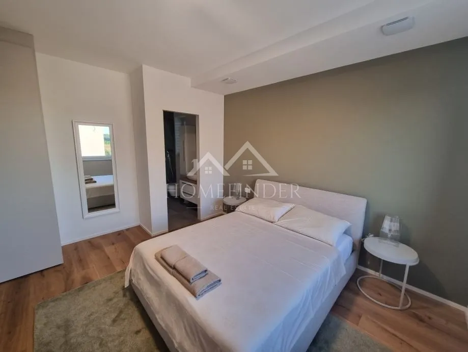 luksuzna vila s bazenom – savudrija – 194 m² sa pogledom na more - slika 29