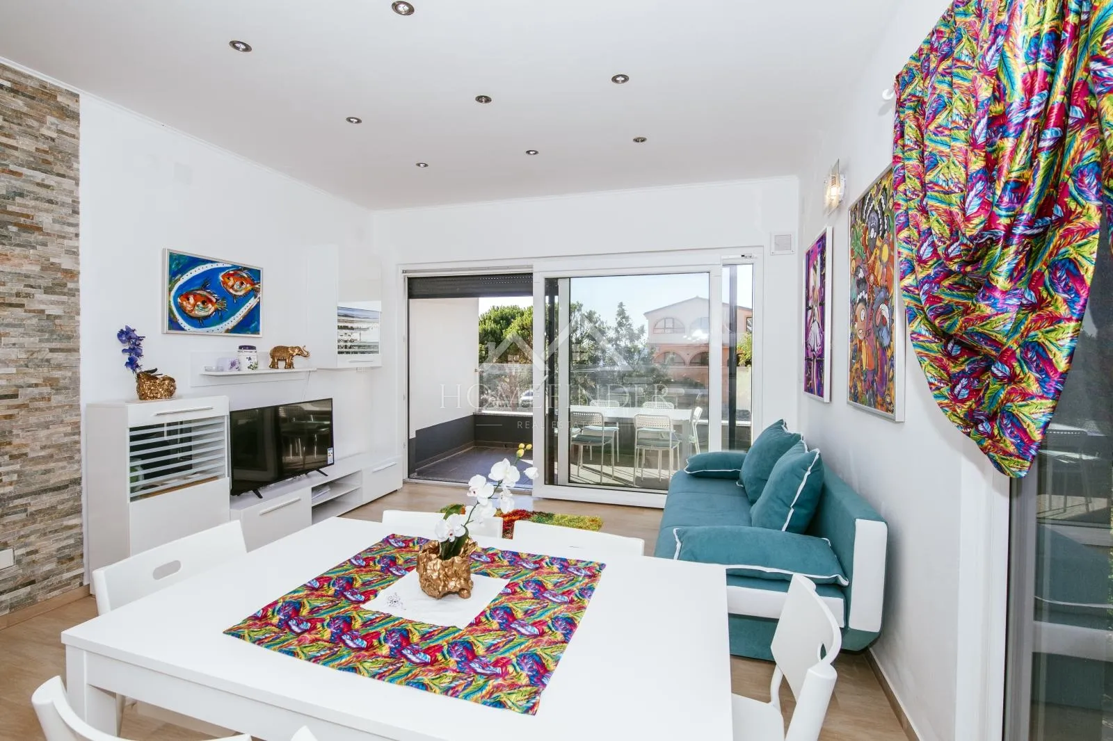vila s 4 apartmana, proboj, pag, 80m od mora, 228m2 - slika 17
