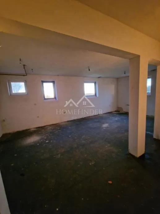 kuća, 350m2, križ - slika 11
