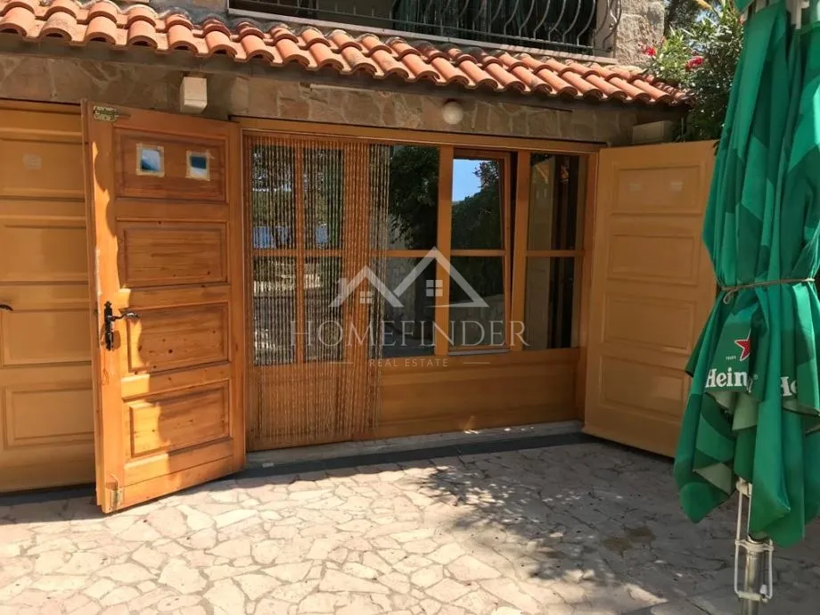 milna, brač – prekrasna kuća 200 m², 20m od mora - slika 5