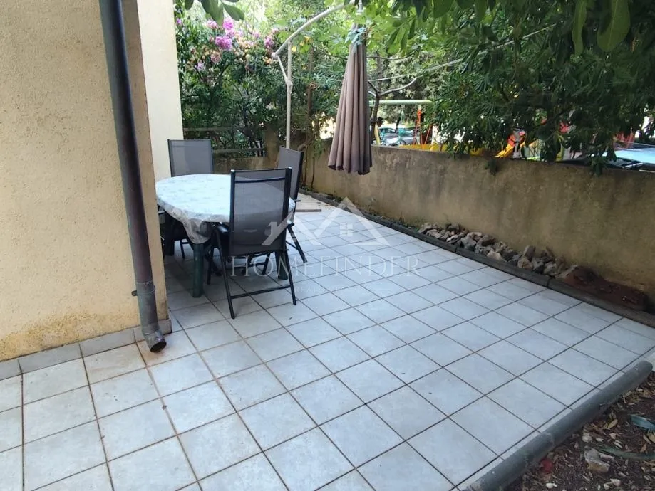 dvosobni apartman s terasom i p.arkingom, 35m2, 1 vpm, mandre - slika 13