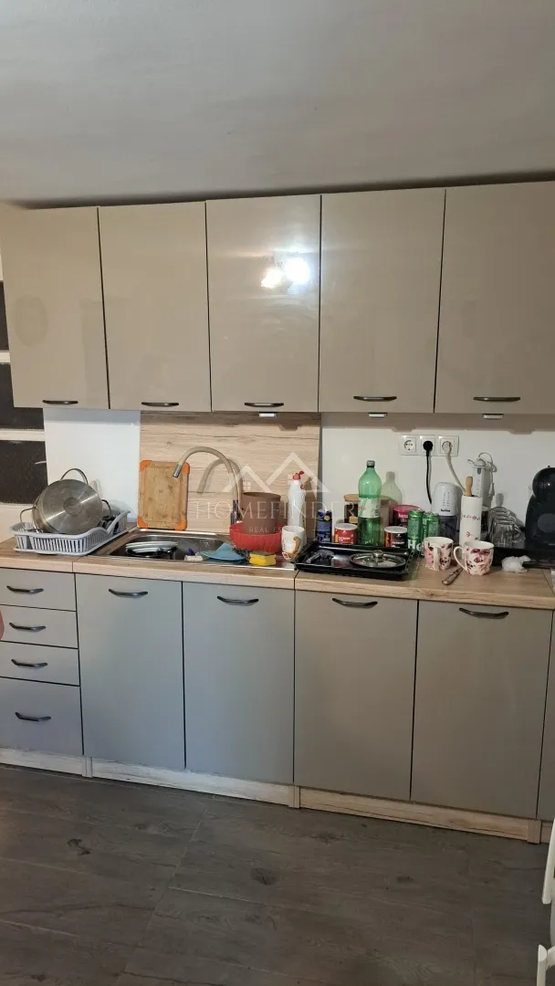 kuća borčec (gornji stenjevec) s pomoćnim objektima na prostranom zemljištu od 4100 m² - slika 2