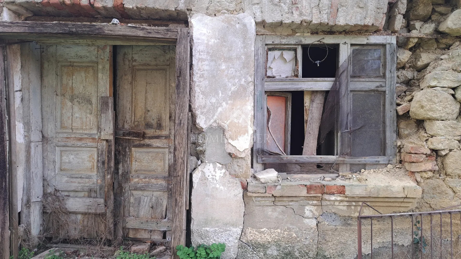 kuća čučerje 250m2 sa predivnom okućnicom - slika 8