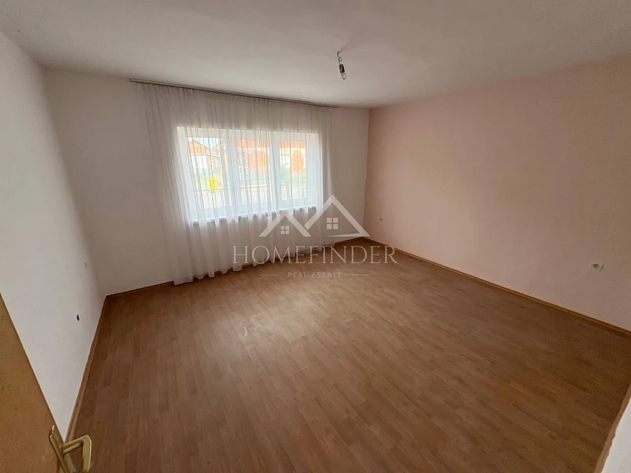 kuća petrinja 200m2 - slika 6