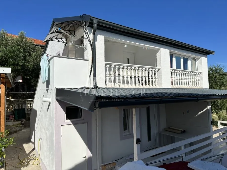 kuća sa 3 apartmana s pogledom na more, obrovac, 250m od plaže - slika 3