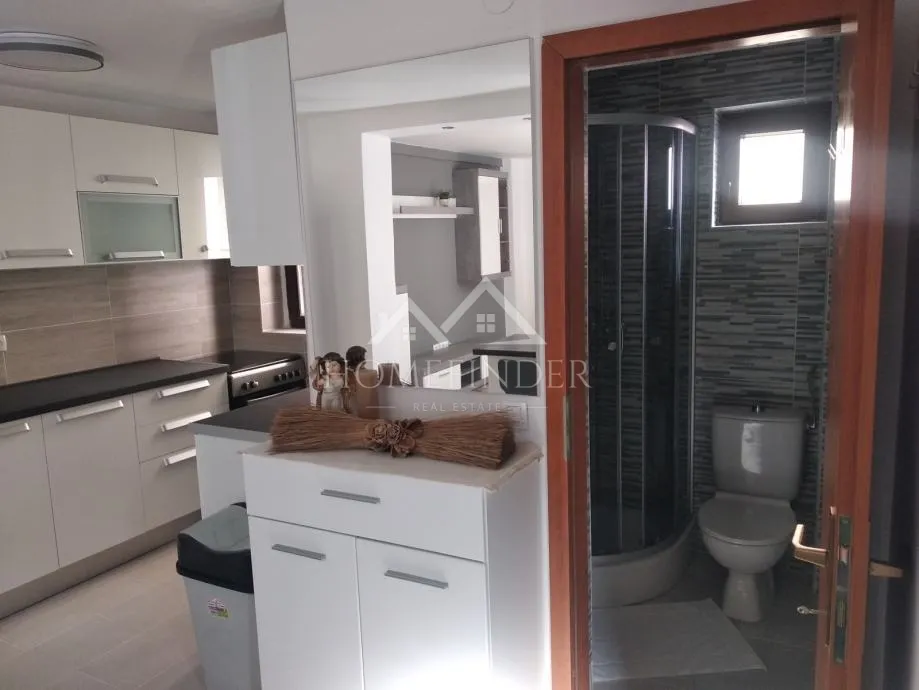 kuća (95,5m2), donji grad - slika 6