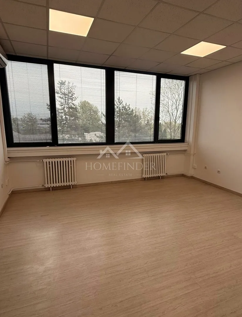 potpuno renovirani uredi za najam, ukupno 238, 69m² - slika 17