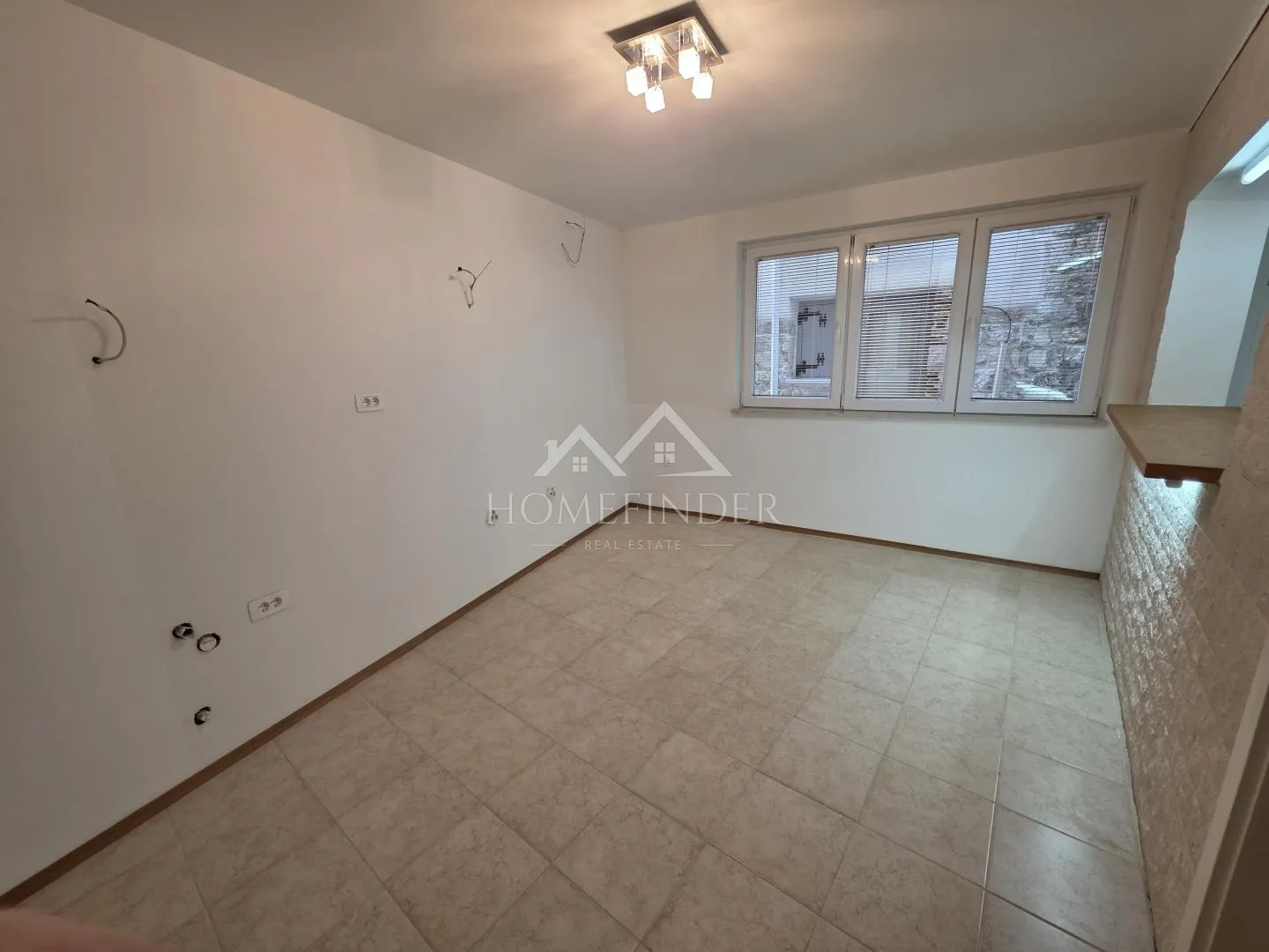 kuća u nizu, kaštel stari, 100 m2 - slika 2