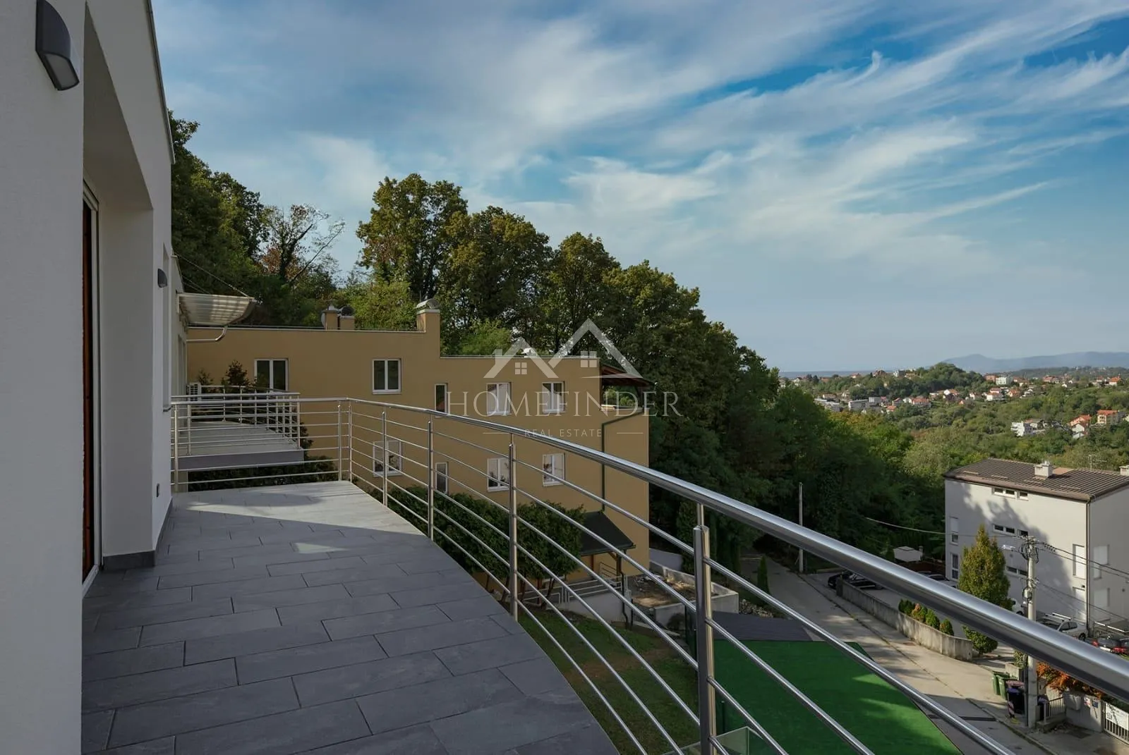 stan (215m2), šestinski vrh - slika 10