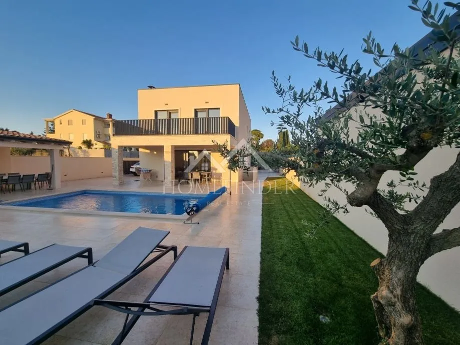 Luksuzna vila s bazenom – Savudrija – 194 m² sa pogledom na more - Savudrija, Umag
