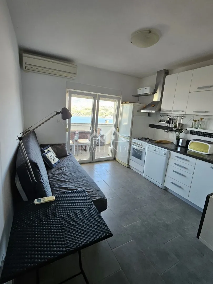 Apartman, 3S, grad Pag, Vodice, 200m od plaže, 49,75m2+ 1VPM