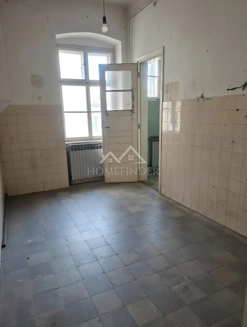 stan u srcu jezgre zagreba, (5s), 112 m2, za adaptaciju - slika 15