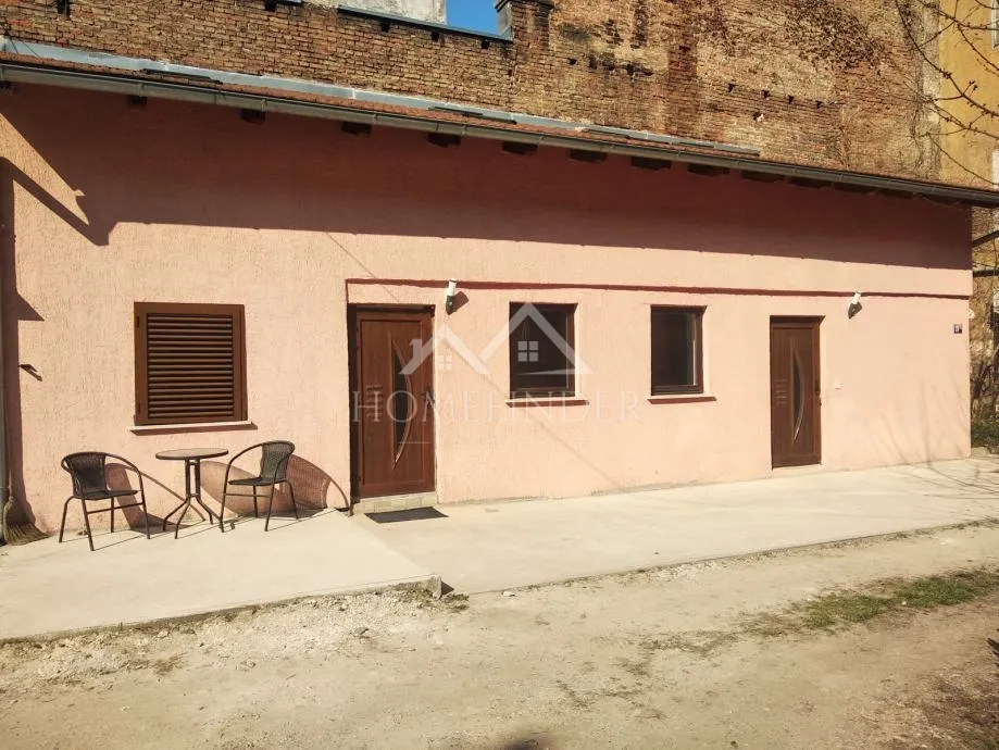 kuća (95,5m2), donji grad - slika 10