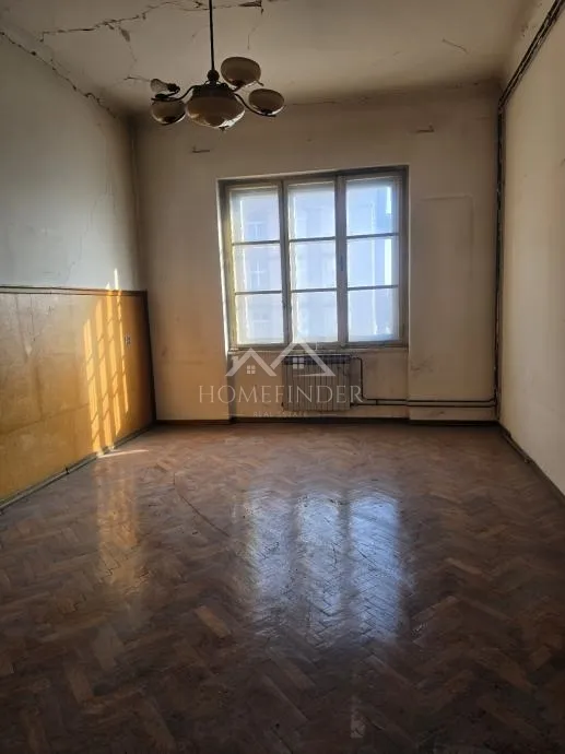 Stan u srcu jezgre Zagreba, (5S), 112 m2, za adaptaciju