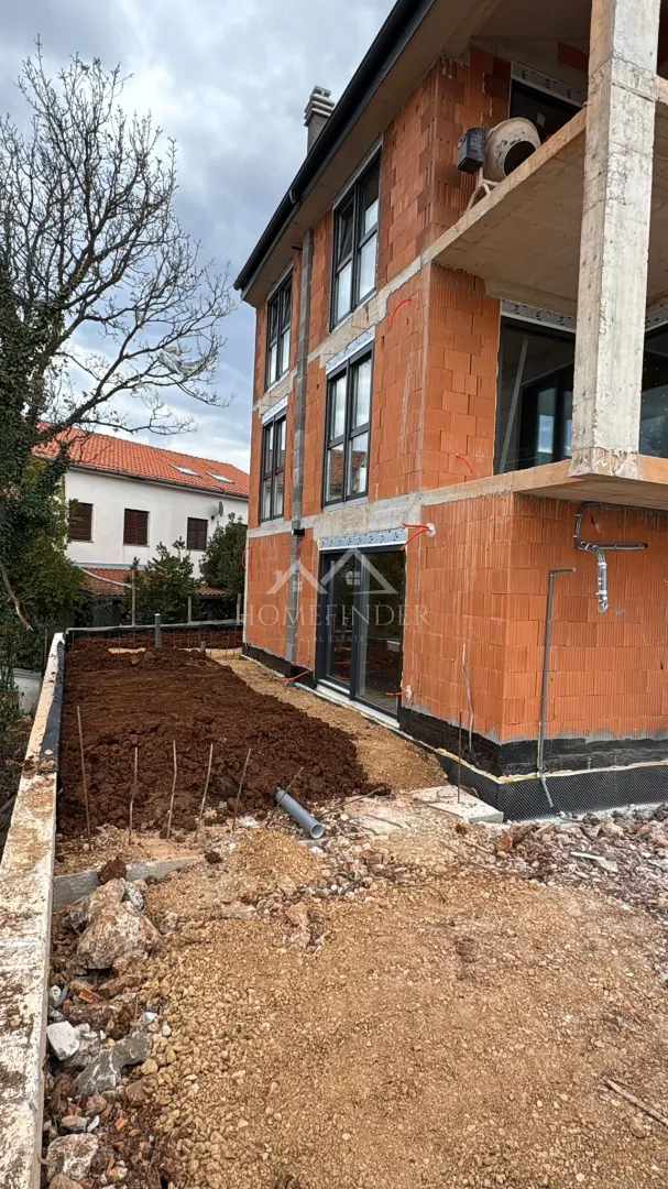 luksuzni stan s pogledom na more, 101m2, 2vpm, njivice, otok krk, novogradnja - slika 2