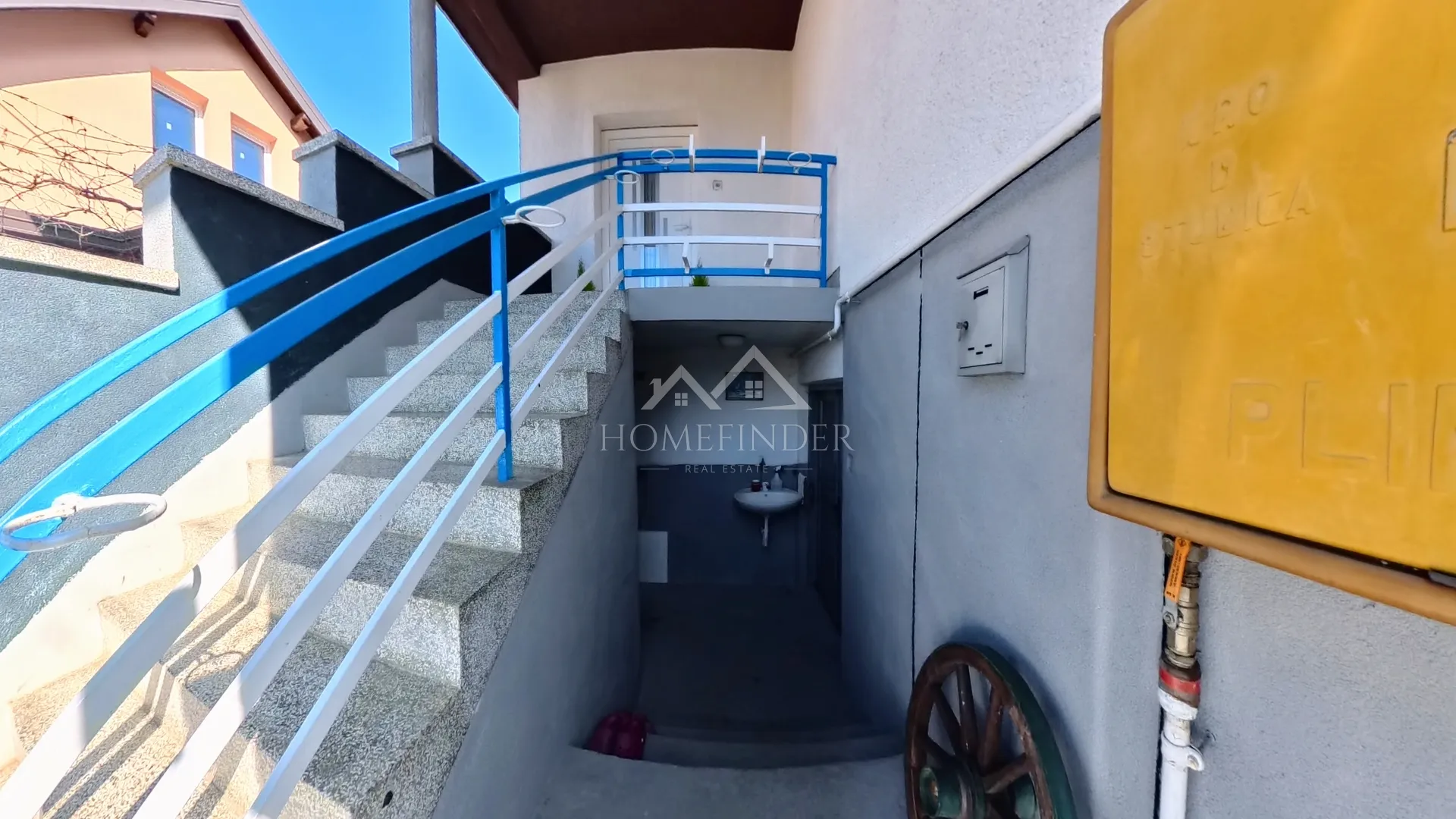 obiteljska kuća, 190m2, top lokacija, oroslavje - slika 32