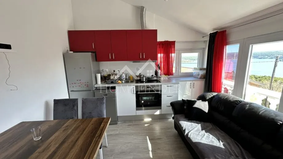 kuća sa 3 apartmana s pogledom na more, obrovac, 250m od plaže - slika 4