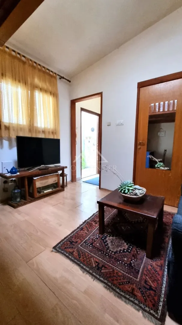 dva objekta u strogom centru gunduliceva 58m2 - slika 7