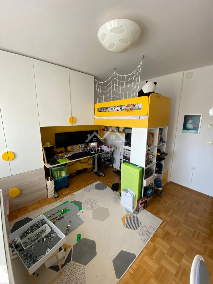 kuća 398m², zagreb (vrapče) – tri stambene jedinice i dvorište - slika 7