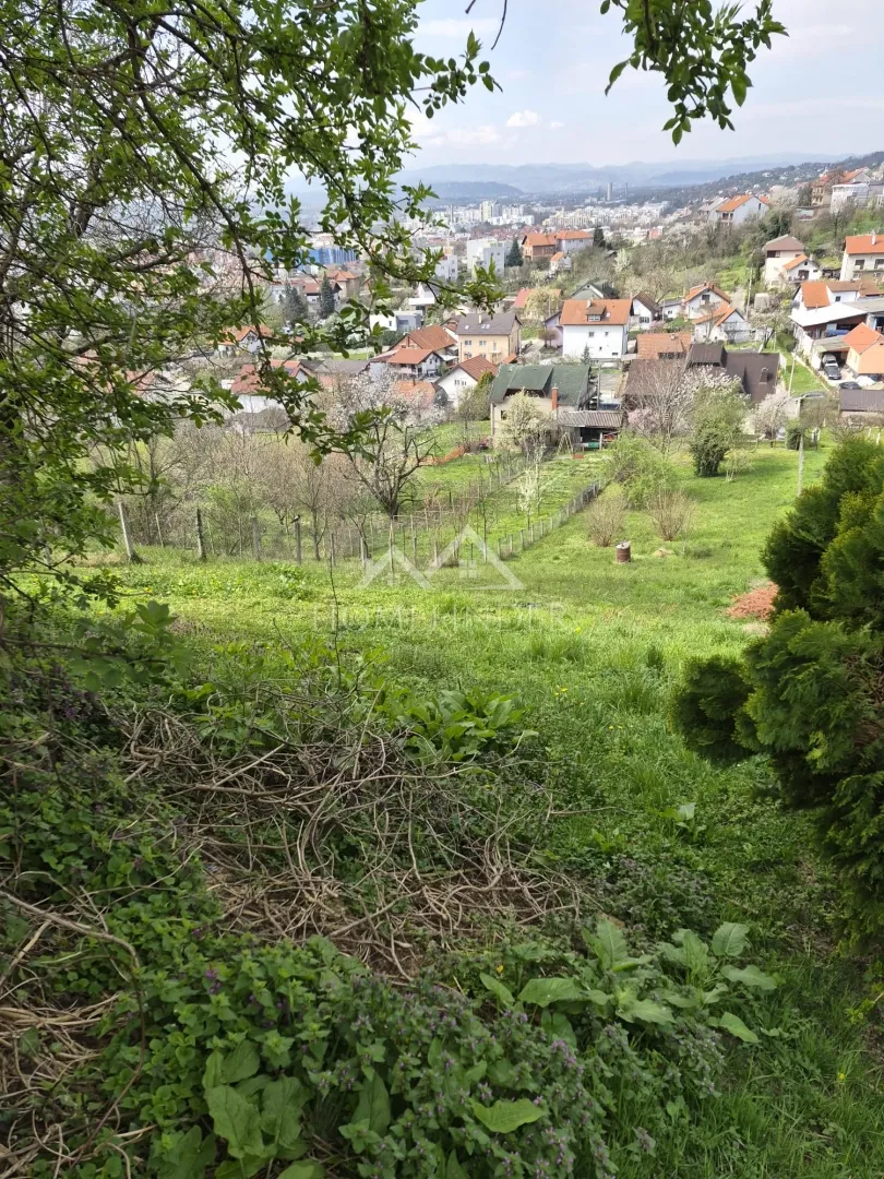 Građevinsko zemljište, 1000m2, Gornje Vrapče - Zagreb