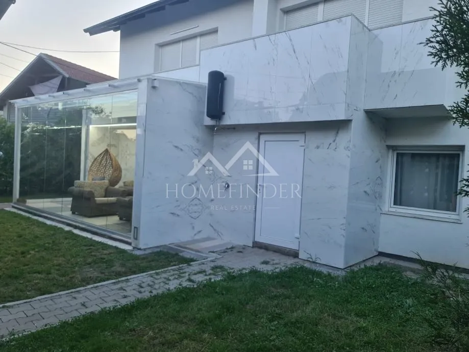 kuća petrinja 200m2 - kompletno adaptirana - slika 7