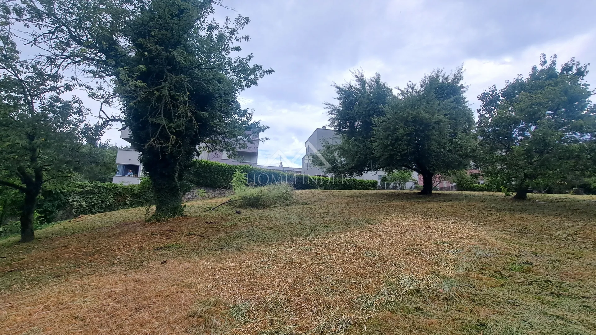 kuća borčec (gornji stenjevec) s pomoćnim objektima na prostranom zemljištu od 4100 m² - slika 18