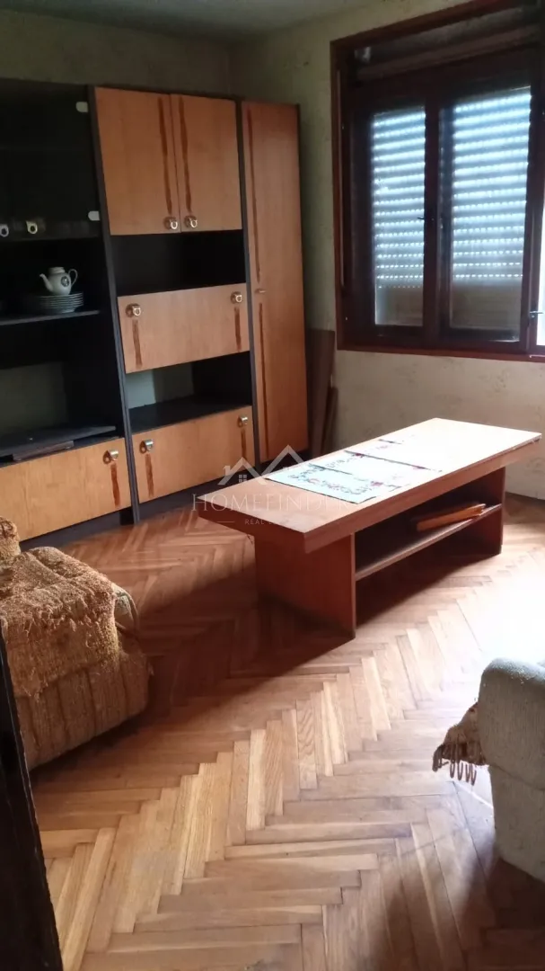 kuća 200m2, desinec - slika 6