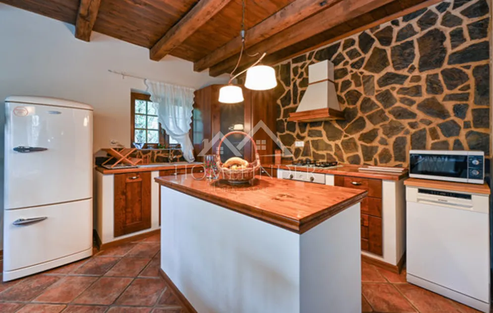 drvena kuća, krapina, 150m2 - slika 10