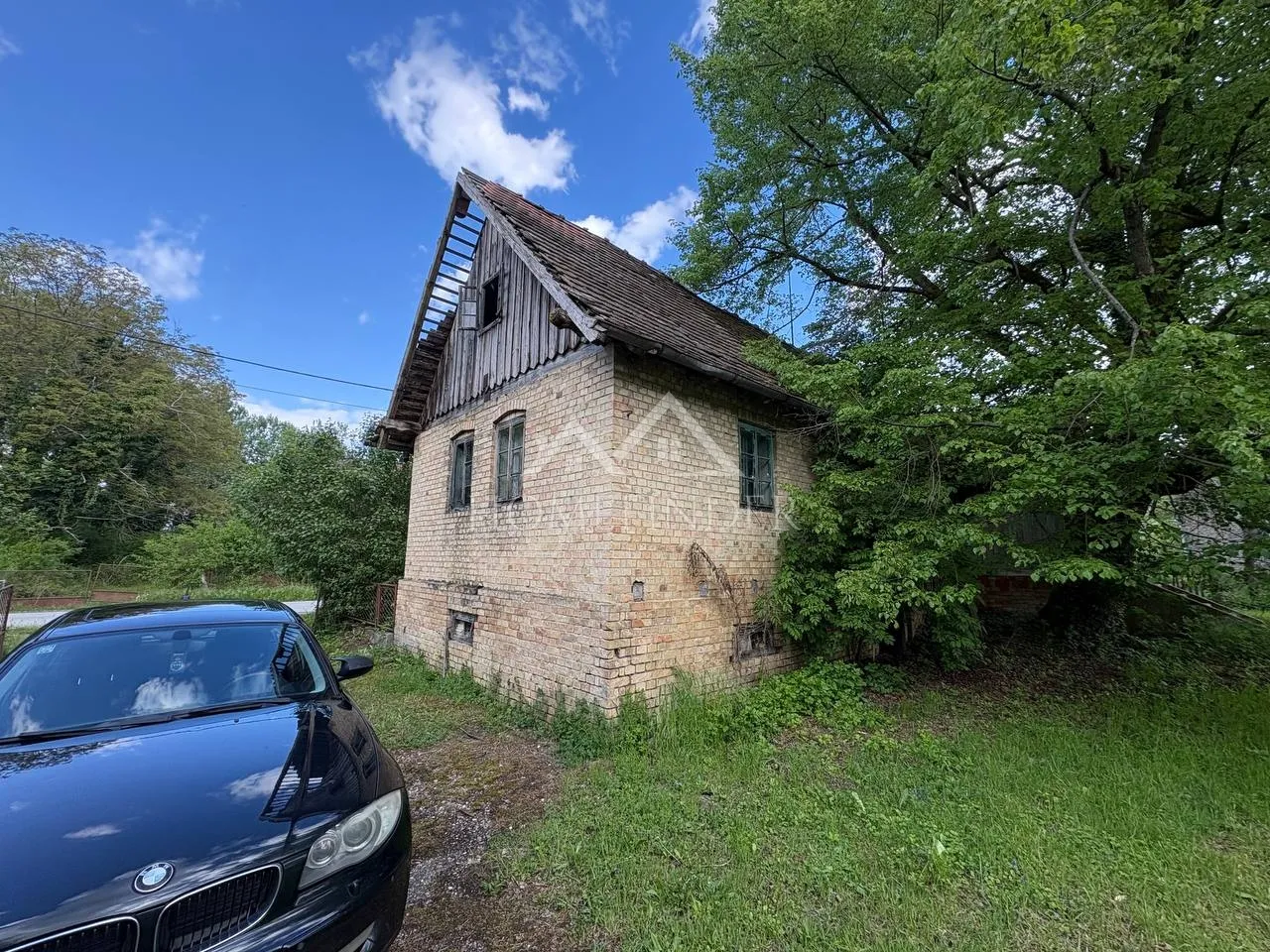 kuća za adaptaciju ili rušenje: ruča (orle), 100 m2 - slika 2