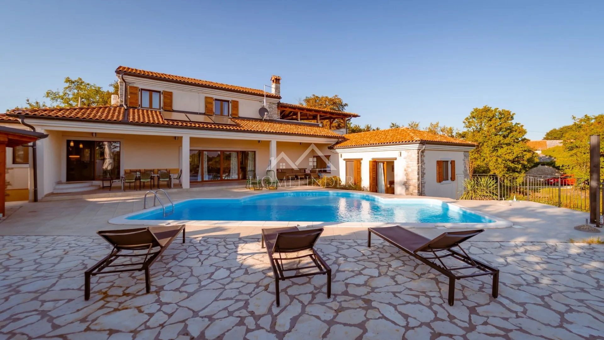 luksuzna vila s bazenom, privatnost, 398m2, žminj - slika 5