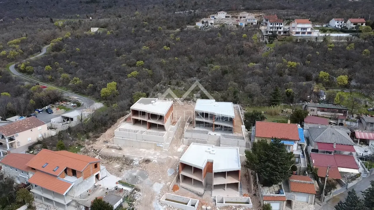 luksuzna dvojna kuća sa bazenom i pogledom, jadranovo, 135m2 - slika 10