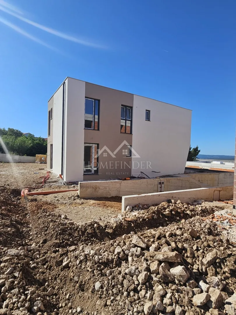 luksuzna dvojna kuća sa bazenom i pogledom, jadranovo, 135m2 - slika 2