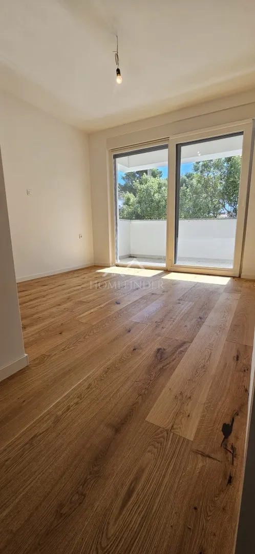 stan s pogledom na more, 30m od mora, 74m2, 2vpm, stara novalja, novogradnja - slika 8