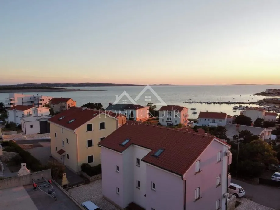 luksuzan penthouse 136m², 180m od plaže, povljana, novogradnja - slika 12