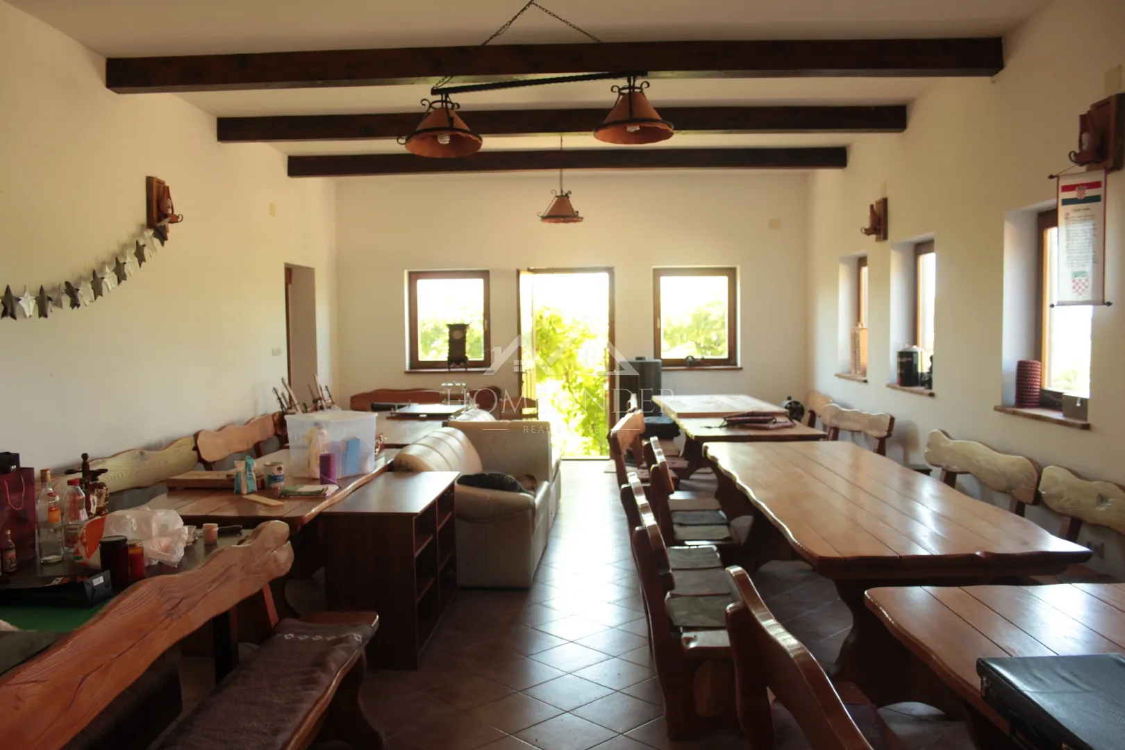kuća 450m2, donja stubica - slika 6