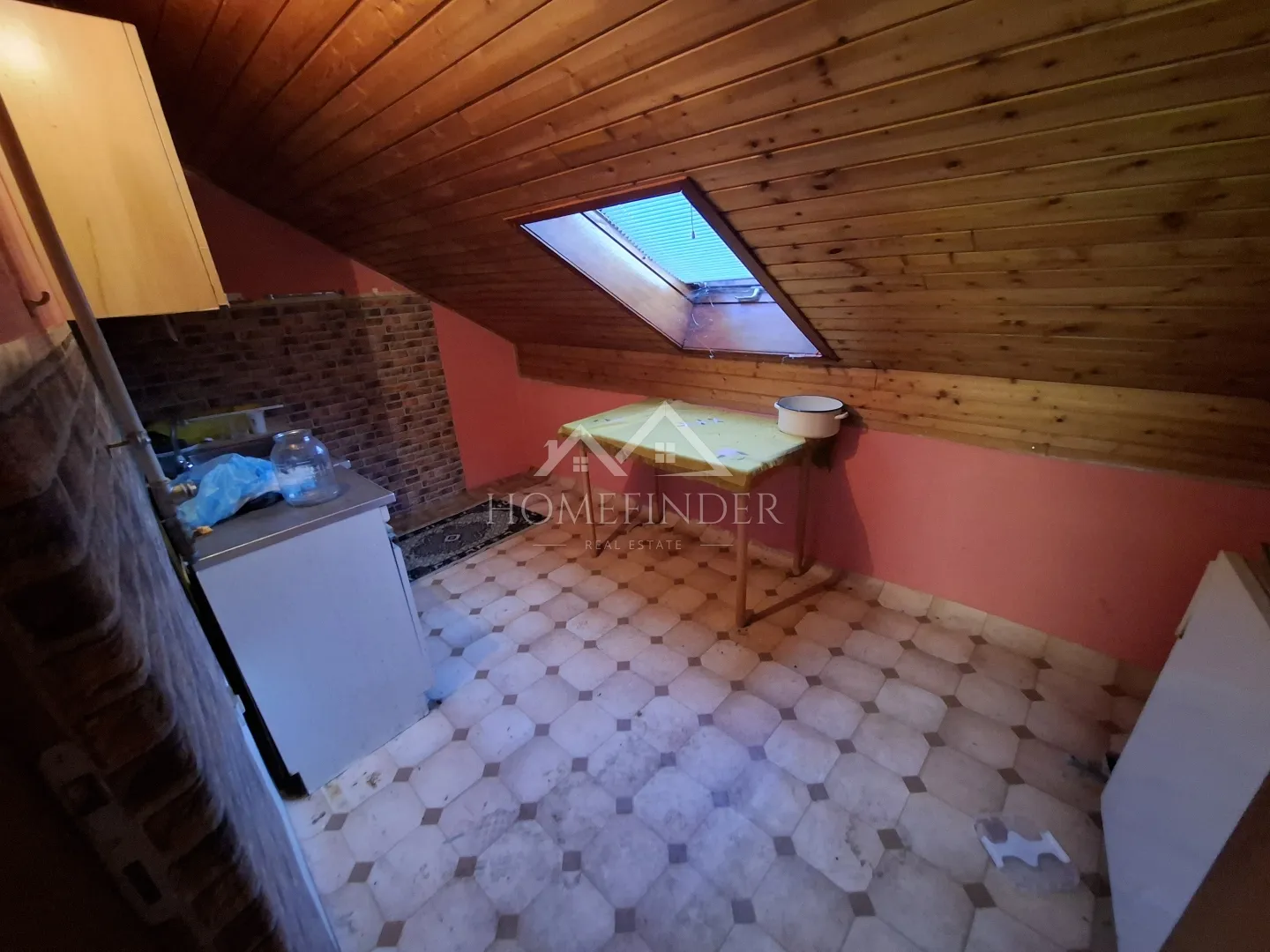 kuća na graberju, 260m2, 3 odvojena stana, 1200m od črnomerca - slika 5
