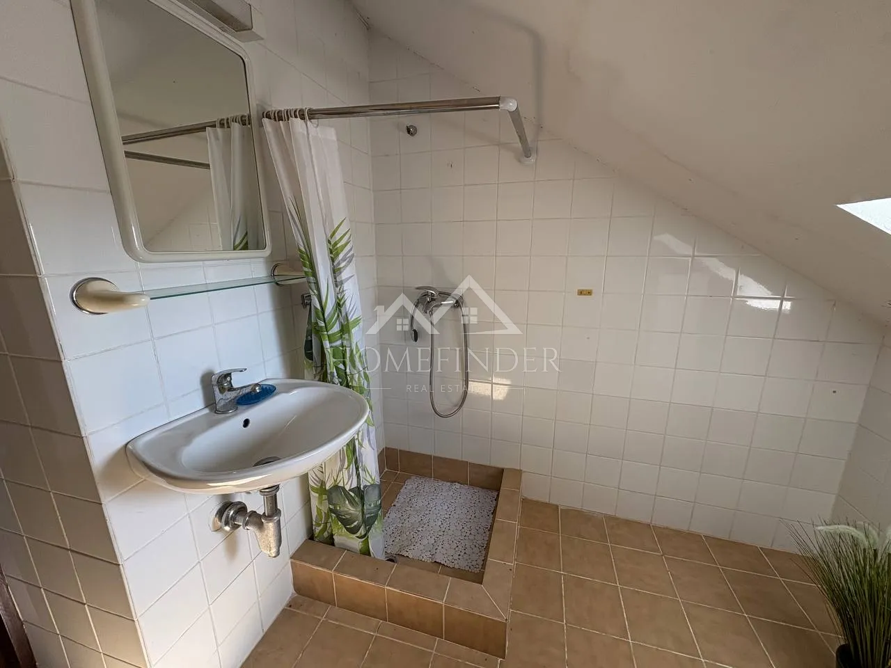 kuća gornja gračenica, 250 m2 - sa predivnim pogledom - slika 19