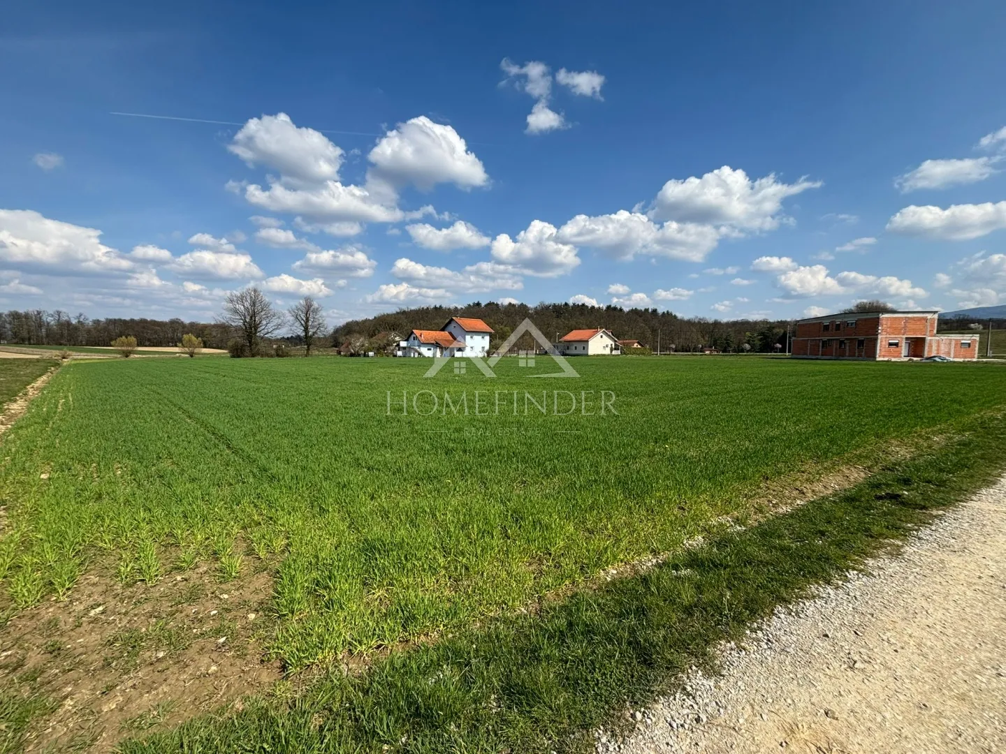 Građevinsko zemljište, 5.528 m², Jakovlje (moguće proširenje do 8.200 m²)