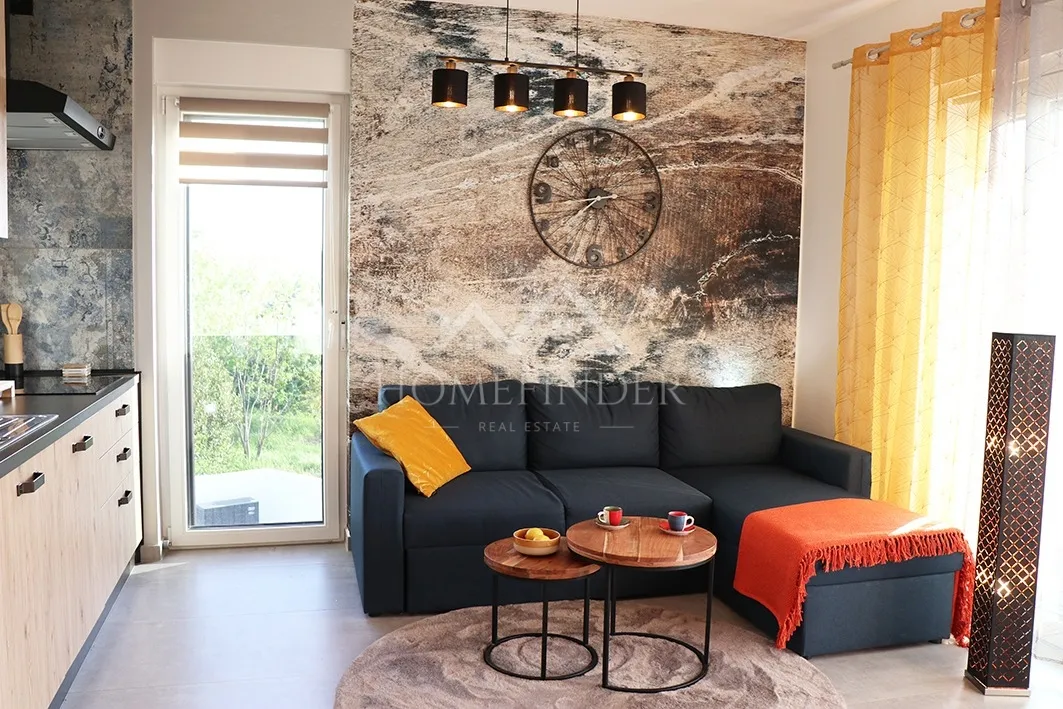 apartman, 2s, zaton, 100m od mora, 48,43m2 + terasa na krovu - slika 3