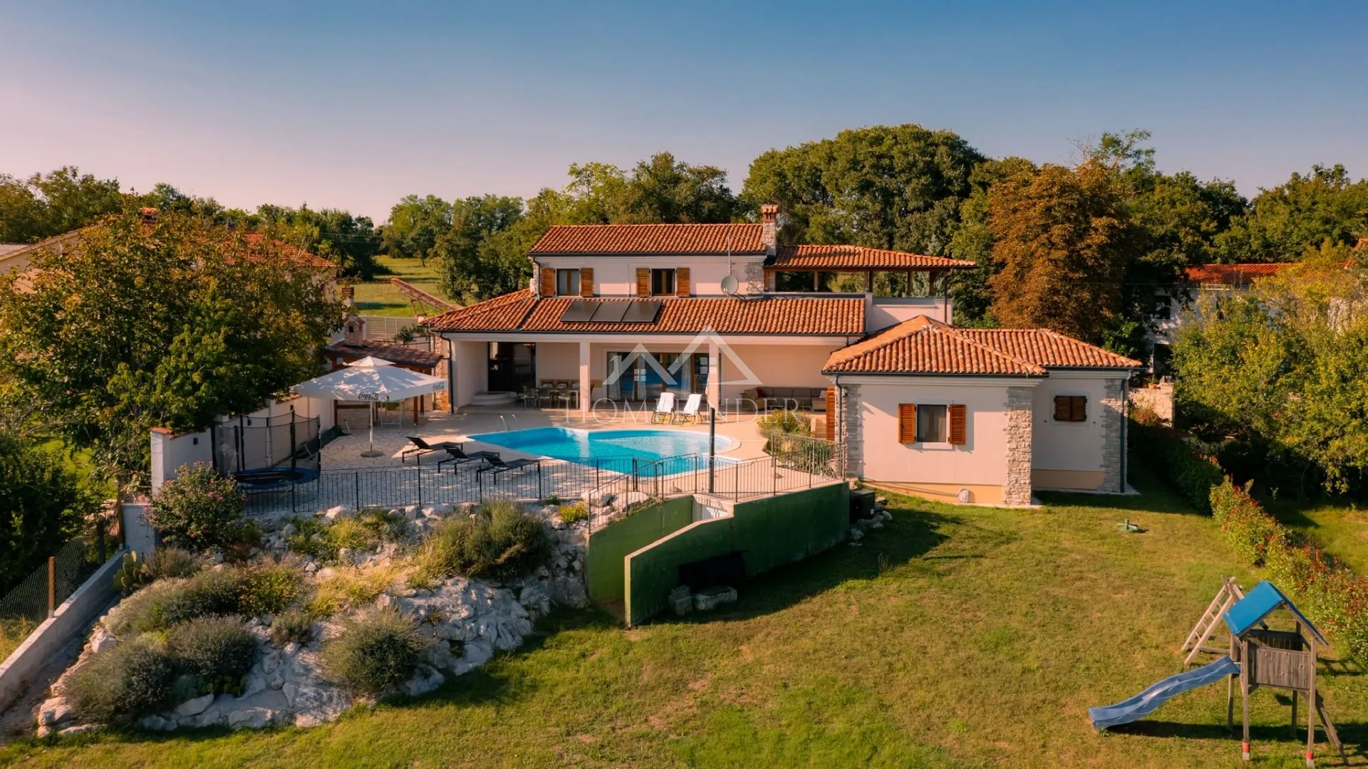 luksuzna vila s bazenom, privatnost, 398m2, žminj - slika 4