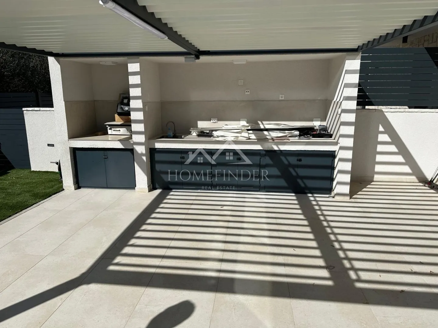urbana vila s bazenom, (5s), 4 vpm, smart house 200 metara od mora - slika 14