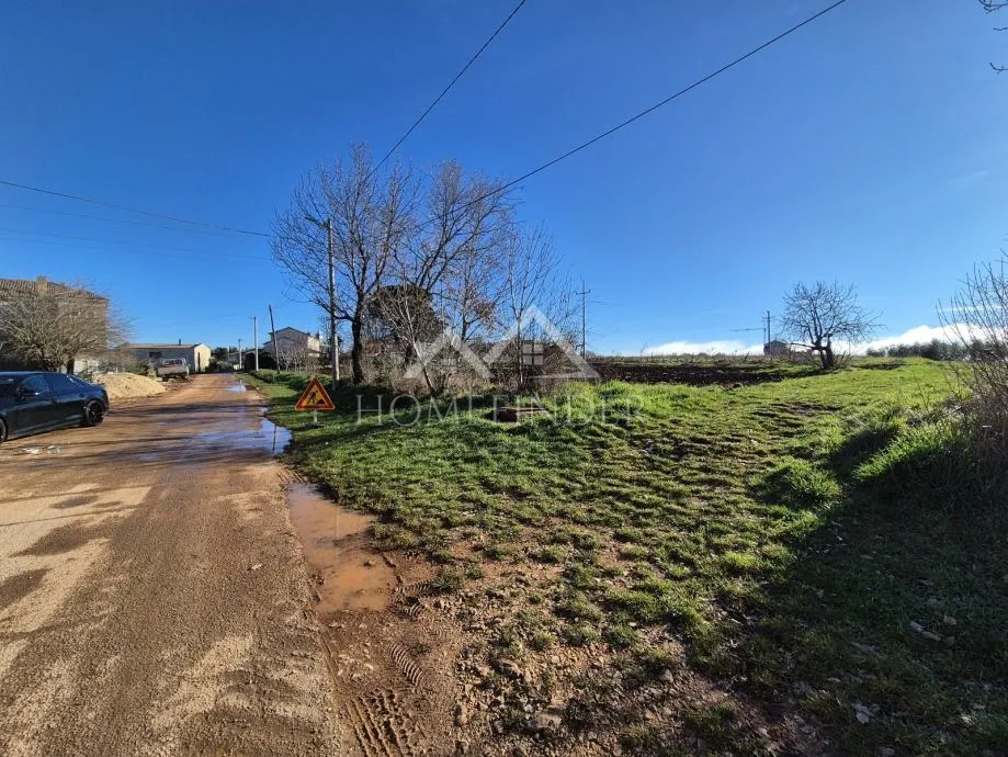 građevinsko zemljište, 1180 m², kaštelir - slika 5
