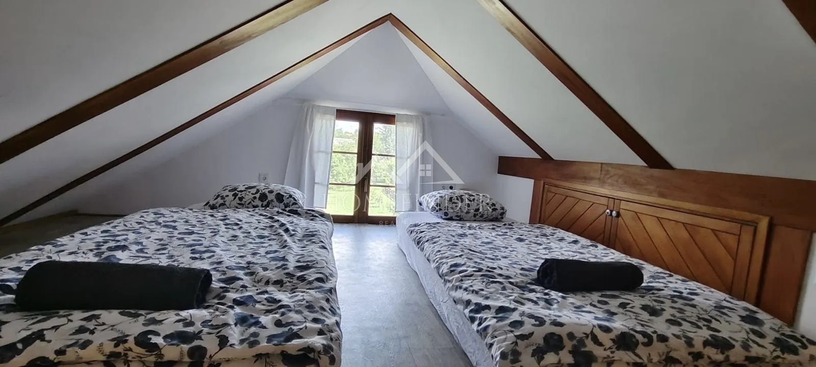 kuća za odmor s bazenom i uhodanim turističkim poslovanjem – kloštar ivanić - slika 10
