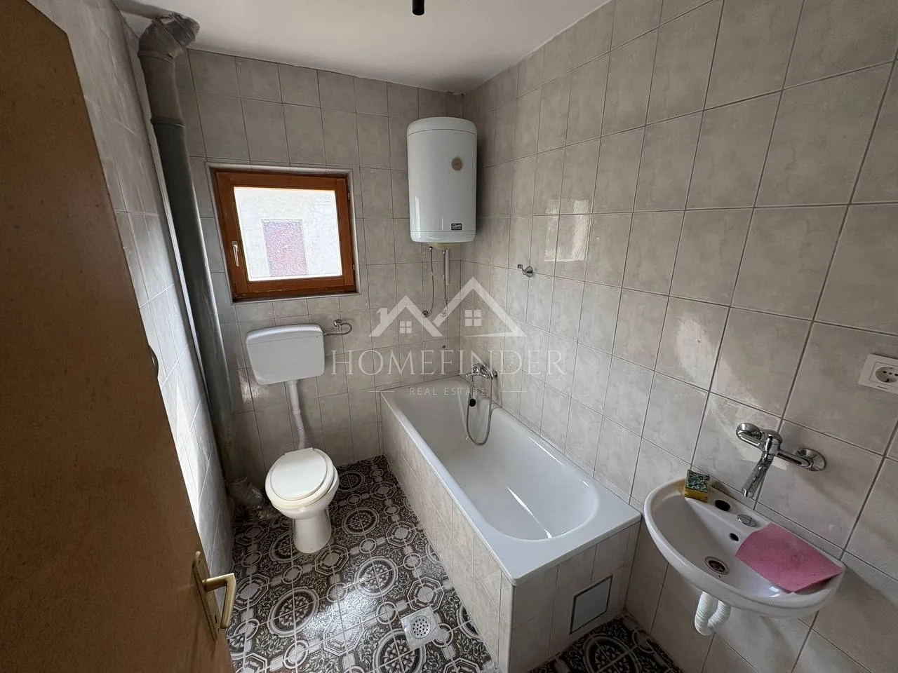 kuća petrinja 200m2 - slika 4