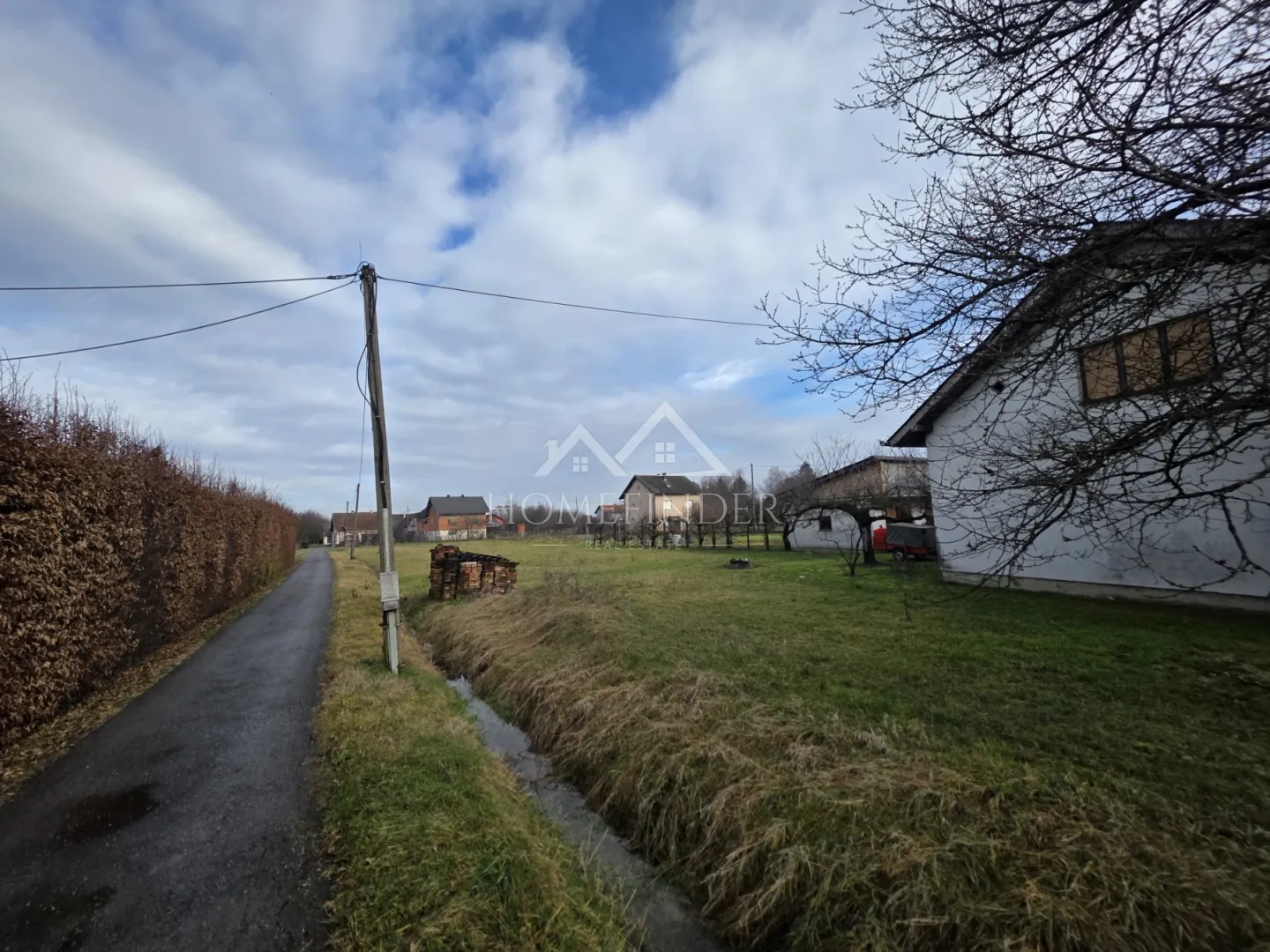 Građevinsko zemljište, 2059m2, Novoselec (Križ) - Novoselec, Križ