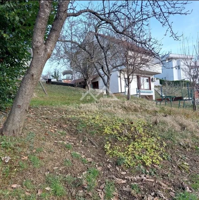 građevinsko zemljište grmoščica 686m2 - slika 2
